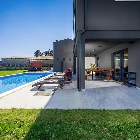 Villa Lux Donji Zemunik